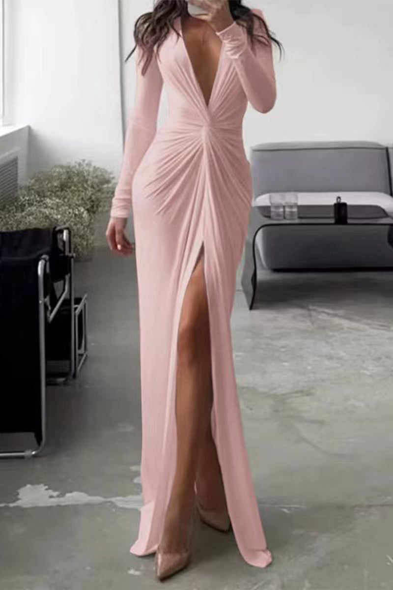 Chloé - Stylowa sukienka z dekoltem V i plisowanym kołnierzem