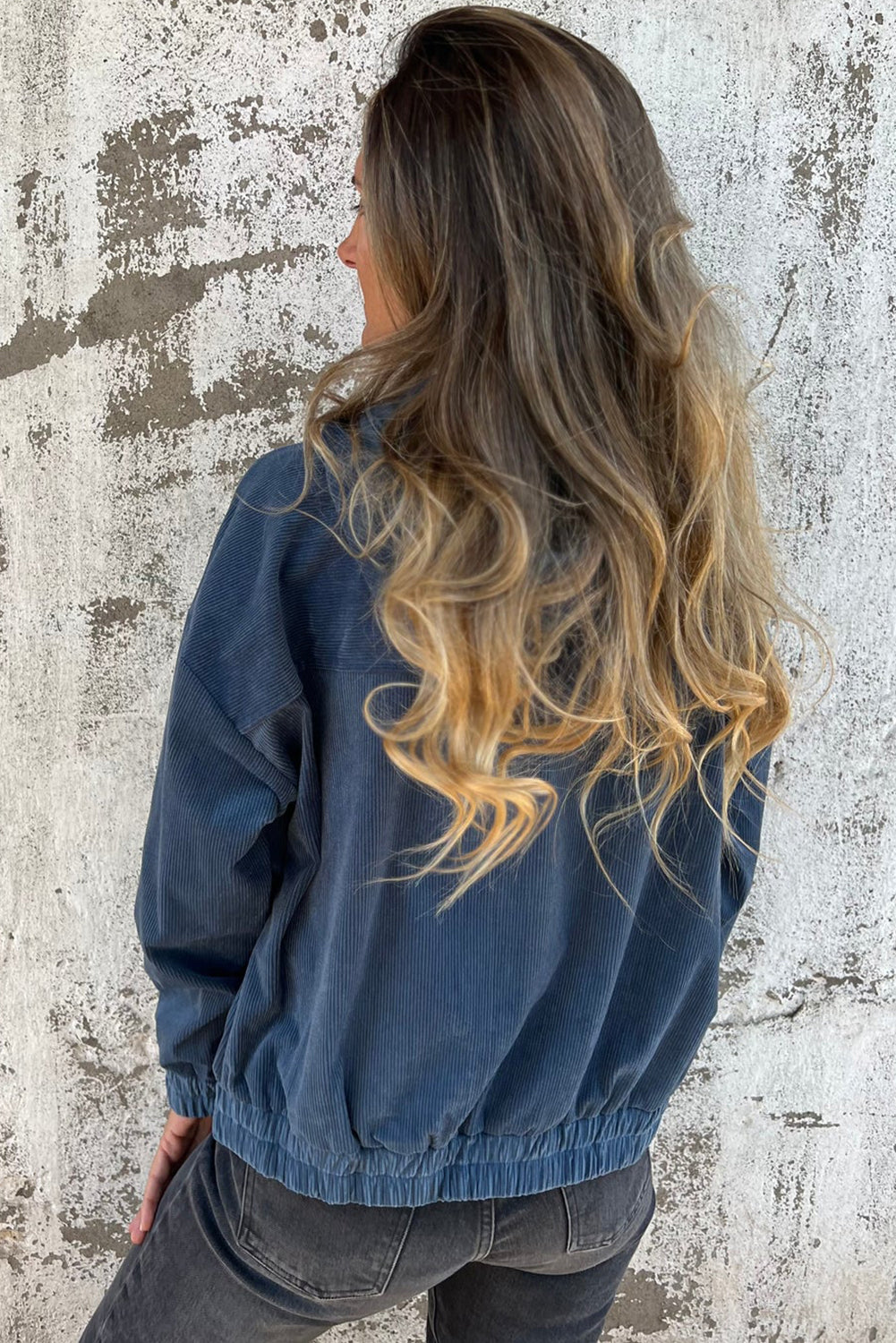 Bluza z Kapturem i Sznurkiem w Kolorze Turkusowym