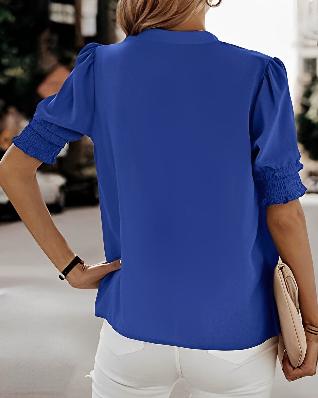 Bluzka z V-dekoltem i krótkimi rękawami